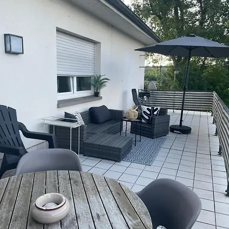 Ddhomes 4 Raum 7 Betten Mit Terrasse Naehe Am Rhein أندرناخ